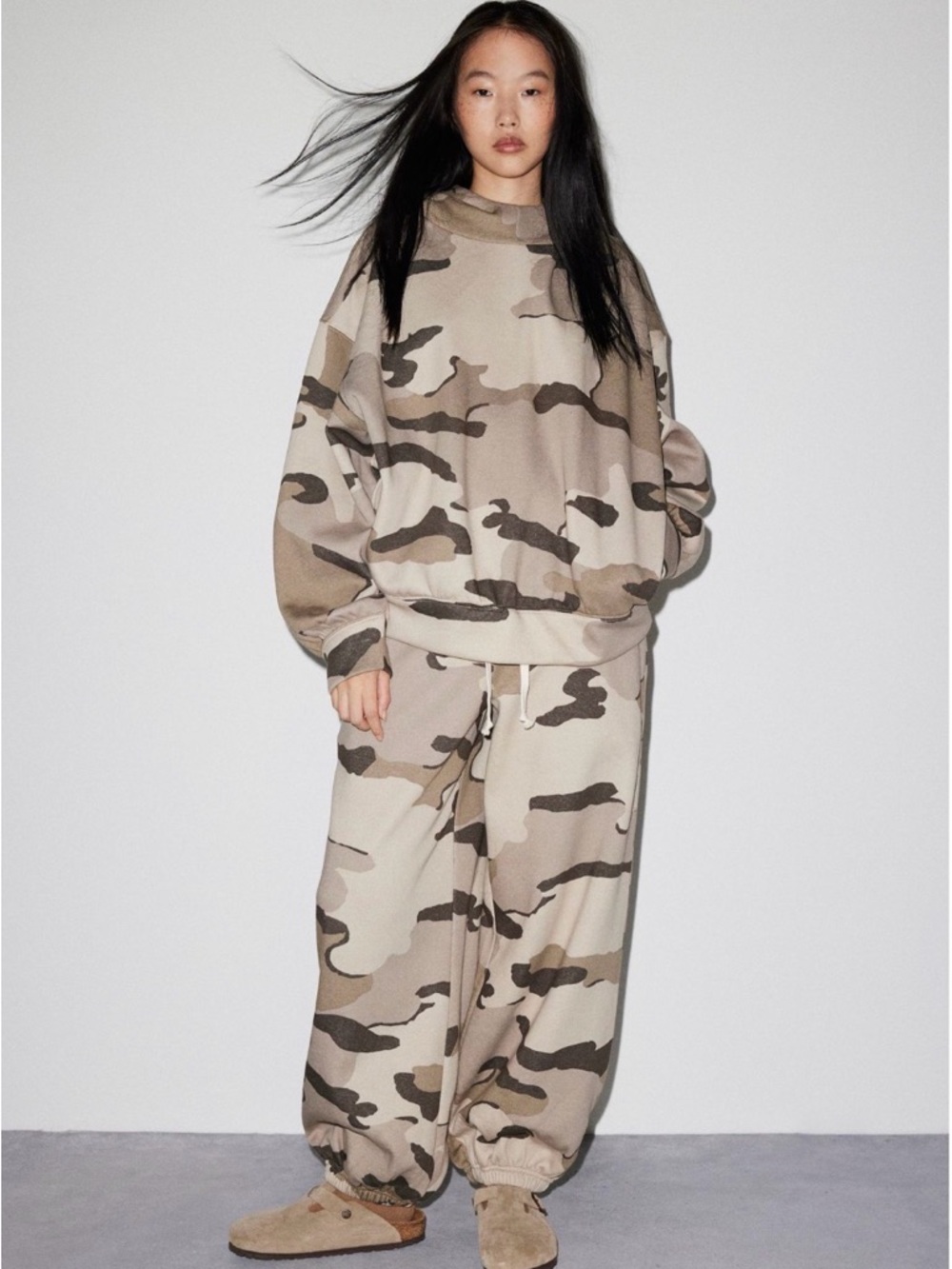 Out From Under Ryan Camo Hoodie Sweatshirt - Neutral (M)
